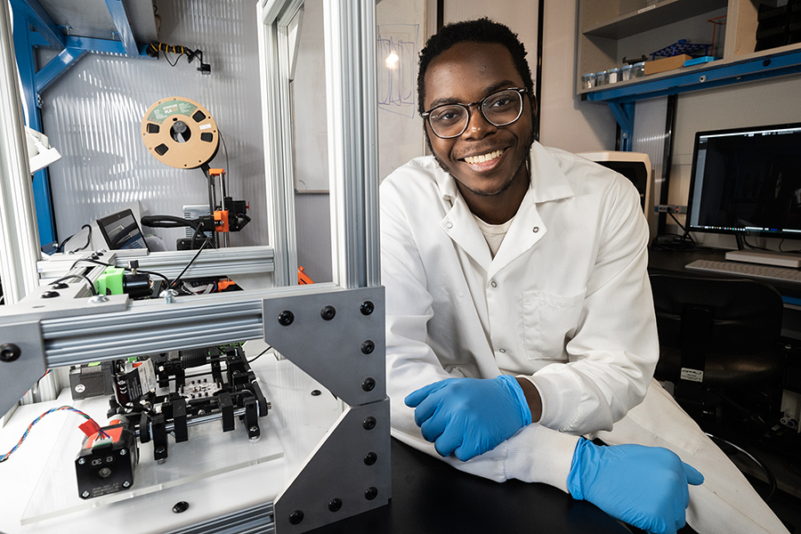 CMU Student Works on Tiny Bio Robots